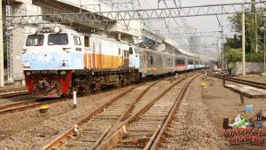 Lansia Terseret Kereta di Bekasi: Tragedi yang Menghentak Hati!