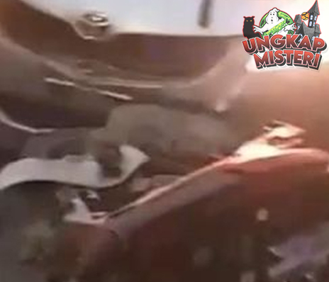 Kecelakaan Fatal di Palembang: Driver Ojol Tewas Ditabrak Sedan!