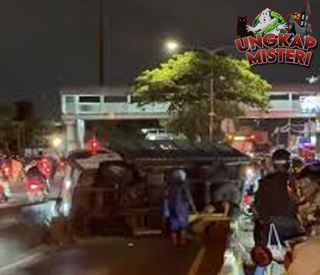Flyover Daan Mogot Mendadak Macet Gegara Truk Terguling!