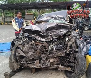Tragedi Tol Pekalongan: Lawan Arah BR-V Renggut Dua Nyawa!