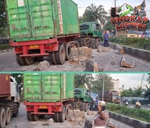 Truk Tabrak Separator Busway di Daan Mogot, Lalin Macet Parah!