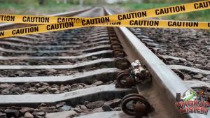 Tragedi di Bekasi Pejalan Kaki Tewas Ditabrak KRL di Rel!