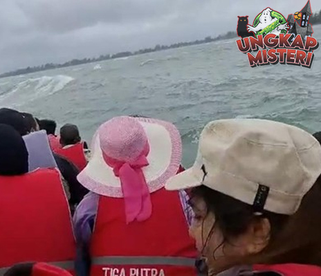 Kapal Wisata Tenggelam 8 Nyawa Melayang di Laut Bengkulu!