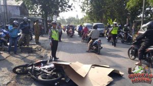 Kecelakaan Maut di Gresik, Pemotor Terbawa Arus Sungai!