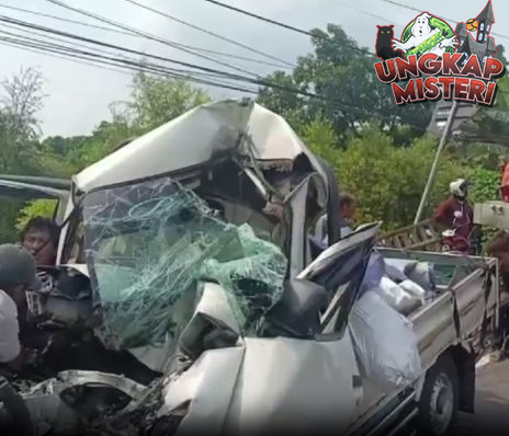 Truk Tabrak Motor Pikap Probolinggo Renggut 4 Nyawa!