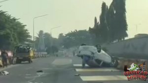 Kecelakaan Tunggal di Tol Sentul, Pengendara Heboh Seketika!