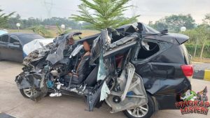 Simalungun Berduka Innova Tabrak Truk Akibat Ban Selip!