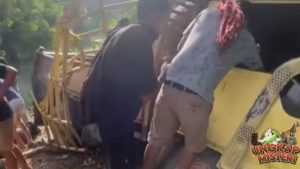 Truk Angkut 20 Penumpang Terjun ke Jurang 4 Orang Tewas!