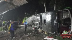Tragis 10 Korban Jiwa Akibat Kecelakaan Bus di Vietnam!