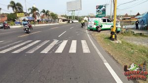 Tragedi Depan Bandara Yogyakarta, Pengendara Motor Tewas!