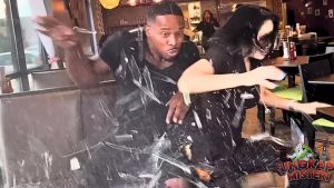 Vlogger Tuntut Resto Rp 16,5 M Usai Ditabrak Mobil
