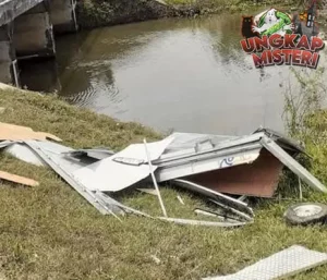 Benturan Maut di Rel Mobil MBG Disambar Kereta