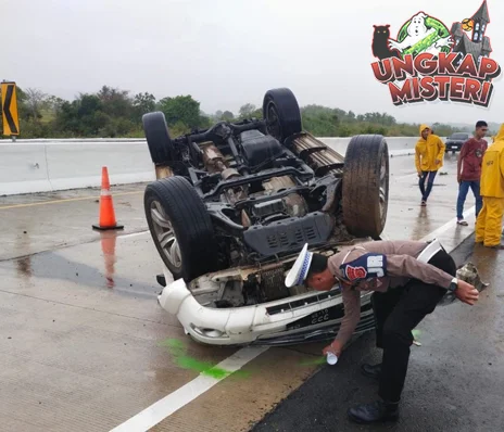 Kecelakaan Mengerikan di Tol Kebon Jeruk KM 2!