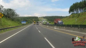 KM 97 Cipularang Ada Apa di Balik Tikungan Maut Ini?