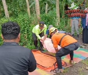 Mahasiswa UIN Semarang Terjebak Air Bah Kendal