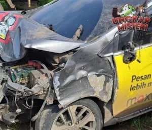 Mabuk Pemobil Tabrak 4 Mobil di Palembang!