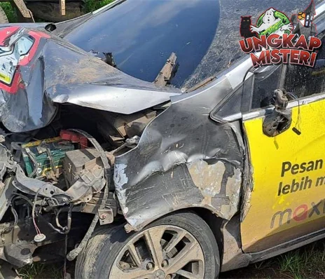 Mabuk Pemobil Tabrak 4 Mobil di Palembang!